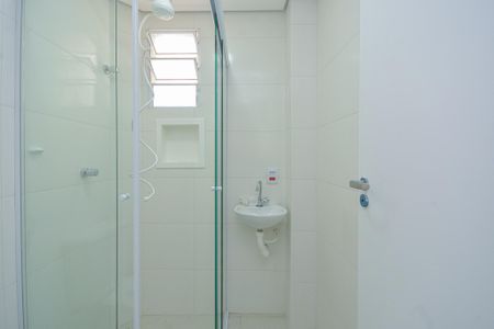 Banheiro de apartamento para alugar com 1 quarto, 50m² em Jardim Anhanguera, São Paulo