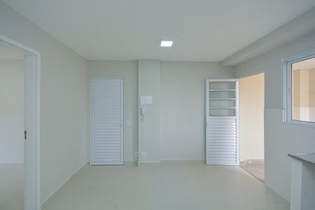Sala/Cozinha de apartamento para alugar com 1 quarto, 50m² em Jardim Anhanguera, São Paulo