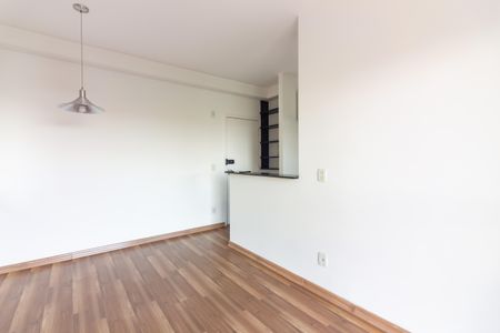 Sala  de apartamento à venda com 2 quartos, 57m² em Umuarama, Osasco