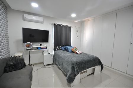 Casa à venda com 300m², 3 quartos e 5 vagasSuíte 3