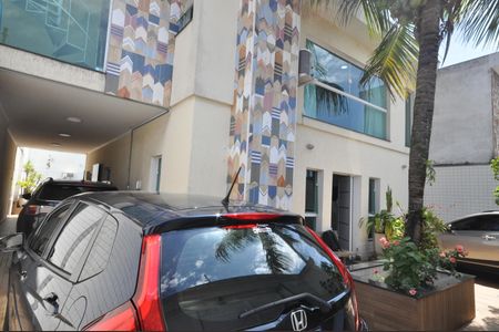 Casa à venda com 300m², 3 quartos e 5 vagasGaragem