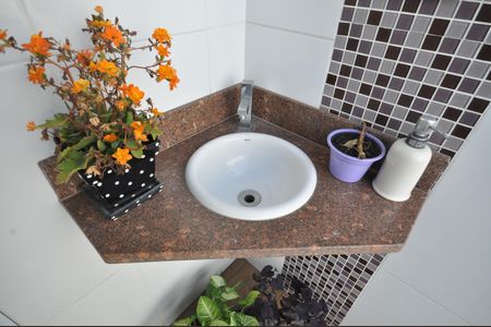 Casa à venda com 300m², 3 quartos e 5 vagasBanheiro de serviço