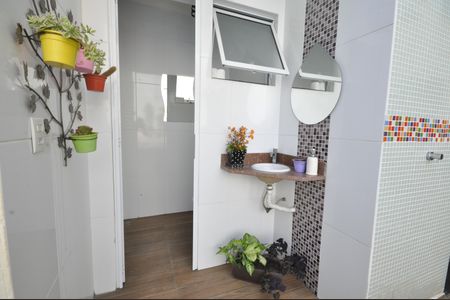 Casa à venda com 300m², 3 quartos e 5 vagasBanheiro de serviço