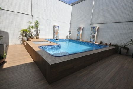 Casa à venda com 300m², 3 quartos e 5 vagasPiscina
