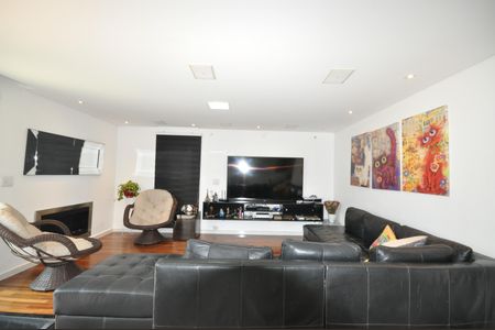 Sala de casa à venda com 3 quartos, 250m² em Vila Medeiros, São Paulo