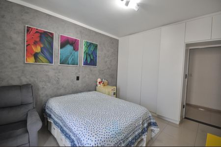 Casa à venda com 300m², 3 quartos e 5 vagasSuíte 2