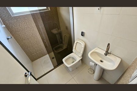 Casa para alugar com 250m², 3 quartos e 3 vagas Casa para alugar com 250m², 3 quartos e 3 vagasBanheiro 2