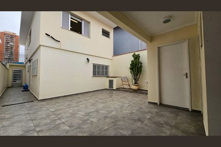 Casa para alugar com 250m², 3 quartos e 3 vagas Casa para alugar com 250m², 3 quartos e 3 vagasQuintal e área de serviço