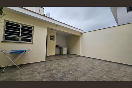 Casa para alugar com 250m², 3 quartos e 3 vagas Casa para alugar com 250m², 3 quartos e 3 vagasQuintal e área de serviço