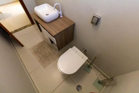 Casa para alugar com 250m², 3 quartos e 3 vagas Casa para alugar com 250m², 3 quartos e 3 vagasLavabo 1