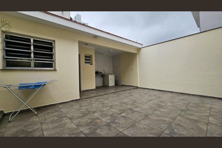 Casa para alugar com 250m², 3 quartos e 3 vagas Casa para alugar com 250m², 3 quartos e 3 vagasQuintal e área de serviço