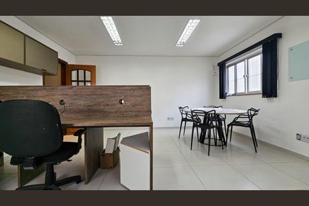 Casa para alugar com 250m², 3 quartos e 3 vagas Casa para alugar com 250m², 3 quartos e 3 vagasCozinha
