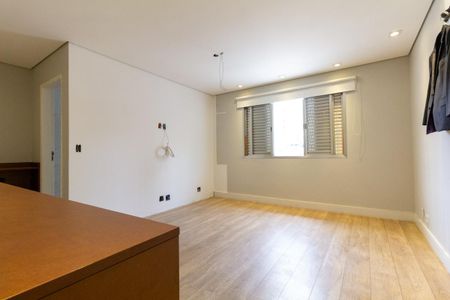 Quarto 1 de casa para alugar com 3 quartos, 250m² em Vila Gomes Cardim, São Paulo