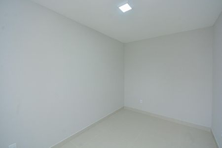 Quarto 2 de apartamento para alugar com 2 quartos, 65m² em Jardim Anhanguera, São Paulo