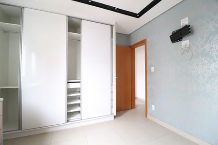 Apartamento para alugar com 105m², 3 quartos e 2 vagasQuarto 3 - Suíte