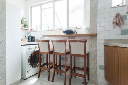 Apartamento à venda com 90m², 3 quartos e 1 vagaÁrea de Serviço