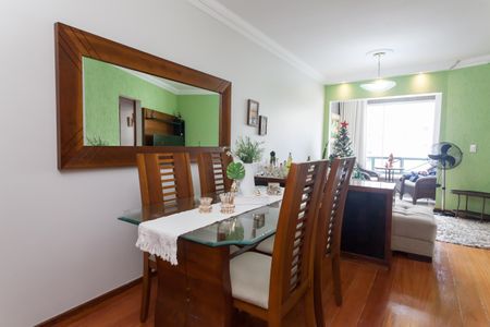 Apartamento à venda com 90m², 3 quartos e 1 vagaSala de Jantar