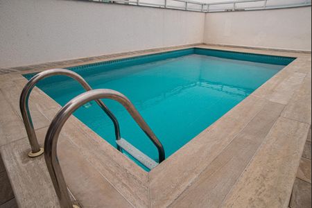 Apartamento para alugar com 19m², 1 quarto e sem vaga Apartamento para alugar com 19m², 1 quarto e sem vagaÁrea comum - Piscina