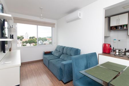 Sala de apartamento para alugar com 2 quartos, 52m² em Santo Antônio, Porto Alegre