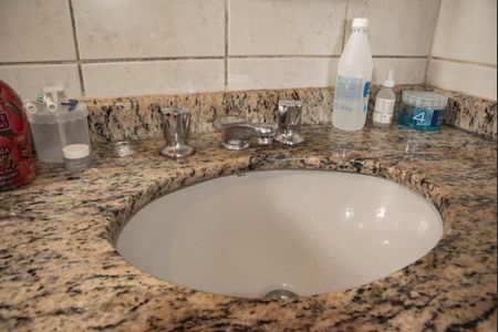 Apartamento à venda com 106m², 3 quartos e 2 vagasBanheiro da Suíte