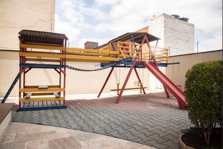 Apartamento à venda com 106m², 3 quartos e 2 vagasÁrea comum - Playground