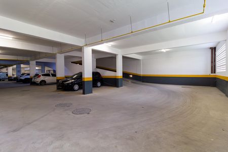 Apartamento para alugar com 42m², 1 quarto e 1 vaga Apartamento para alugar com 42m², 1 quarto e 1 vagaGaragem