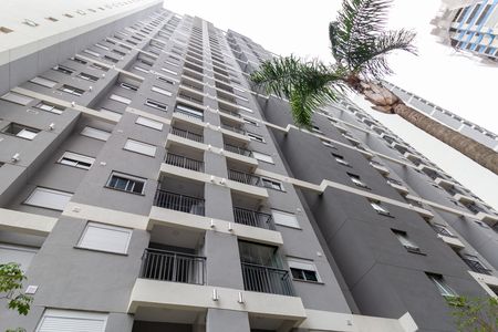 Apartamento para alugar com 42m², 1 quarto e 1 vaga Apartamento para alugar com 42m², 1 quarto e 1 vagaFachada