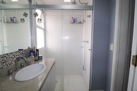 Apartamento para alugar com 123m², 3 quartos e 2 vagasBanheiro Quarto 1 suíte