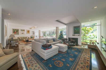 Casa à venda com 4 quartos, 682m² em Santo Amaro, São Paulo