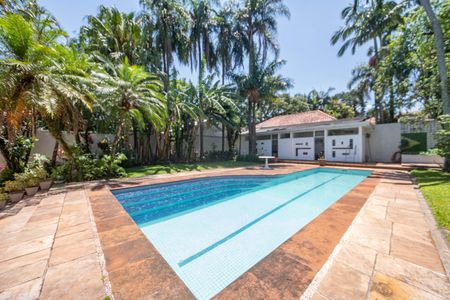 Casa à venda com 682m², 4 quartos e 12 vagas