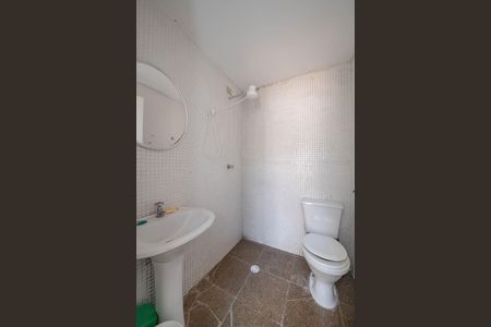 Casa à venda com 682m², 4 quartos e 12 vagas Casa à venda com 682m², 4 quartos e 12 vagasÁrea de Serviço