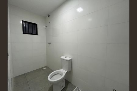 Banheiro de apartamento para alugar com 1 quarto, 41m² em Rondônia, Novo Hamburgo