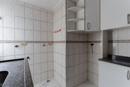 Apartamento para alugar com 64m², 2 quartos e 1 vaga Apartamento para alugar com 64m², 2 quartos e 1 vagaCozinha e área de serviço
