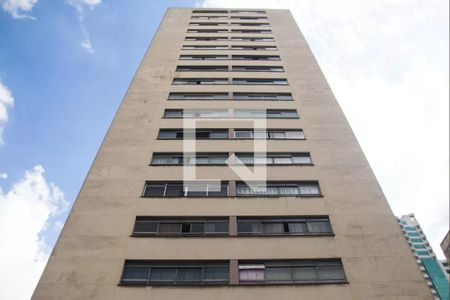 Apartamento à venda com 90m², 1 quarto e sem vagaFachada