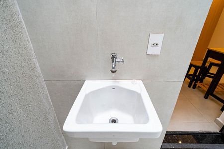 Apartamento para alugar com 27m², 1 quarto e sem vagaÁrea de Serviço