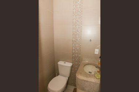 Casa de condomínio à venda com 87m², 2 quartos e 2 vagasLavabo