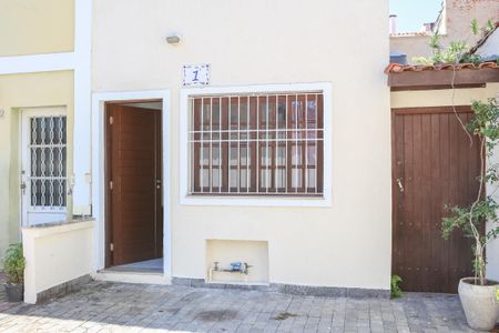 Casa de condomínio à venda com 87m², 2 quartos e 2 vagasFachada