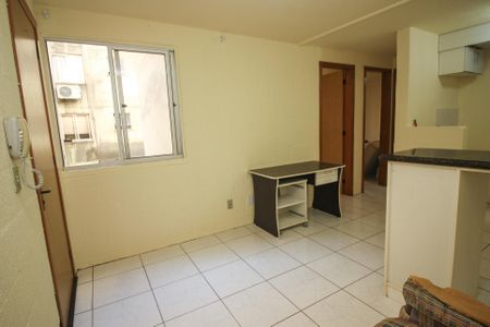 Sala de apartamento à venda com 2 quartos, 53m² em Vila Nova, Porto Alegre