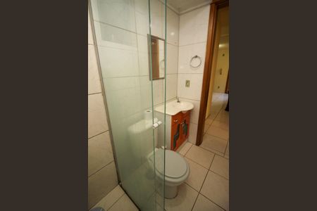 Apartamento à venda com 53m², 2 quartos e 1 vaga Apartamento à venda com 53m², 2 quartos e 1 vagaBanheiro