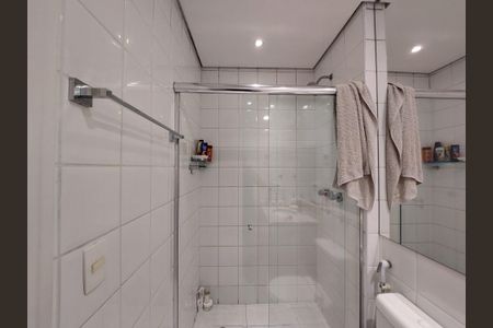 Casa de condomínio à venda com 130m², 3 quartos e 2 vagasBanheiro