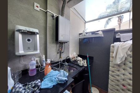 Casa de condomínio à venda com 130m², 3 quartos e 2 vagasÁrea de Serviço