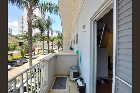 Casa de condomínio à venda com 130m², 3 quartos e 2 vagasVaranda da Suíte