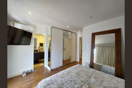 Casa de condomínio à venda com 130m², 3 quartos e 2 vagasSuíte