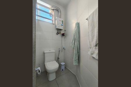 Apartamento à venda com 84m², 2 quartos e 1 vaga Apartamento à venda com 84m², 2 quartos e 1 vagaBanheiro Corredor