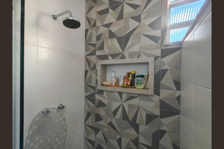 Apartamento à venda com 84m², 2 quartos e 1 vaga Apartamento à venda com 84m², 2 quartos e 1 vagaBanheiro Corredor