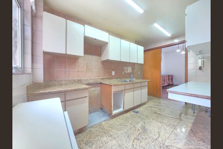 Apartamento à venda com 133m², 3 quartos e 1 vagaCozinha 