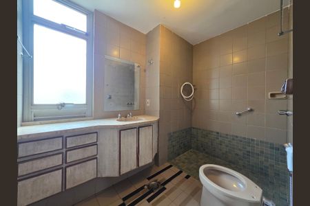 Banheiro da Suíte de apartamento à venda com 3 quartos, 133m² em Funcionários, Belo Horizonte