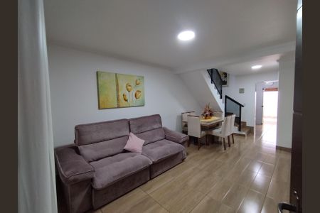 Casa à venda com 100m², 2 quartos e 1 vagaSala 