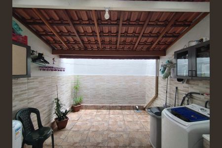 Casa à venda com 100m², 2 quartos e 1 vagaÁrea de Serviço