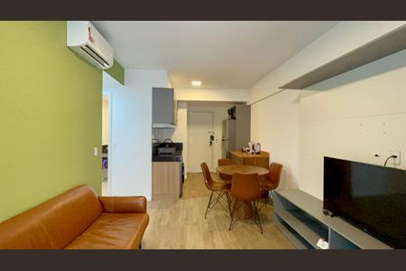 Sala de apartamento para alugar com 2 quartos, 57m² em Cerqueira César, São Paulo